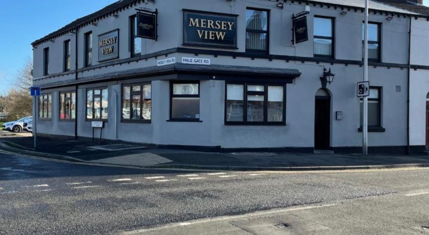 Mersey view Hotel & Pub