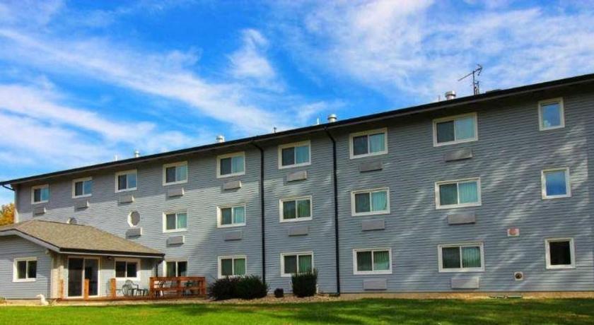 Paddle Wheel Inn