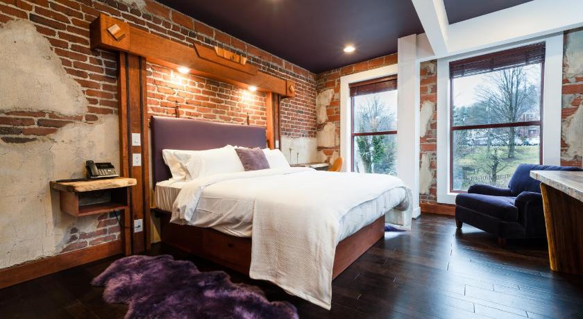 The Horton Hotel