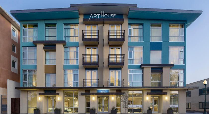 Art House Hotel