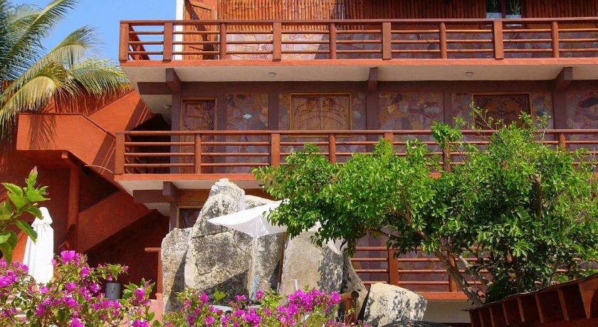 Hotel Paradise Lagoon
