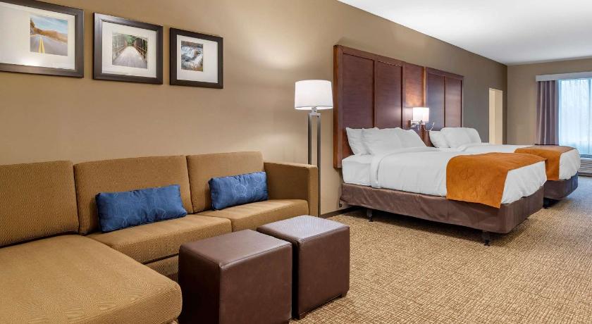 Comfort Suites