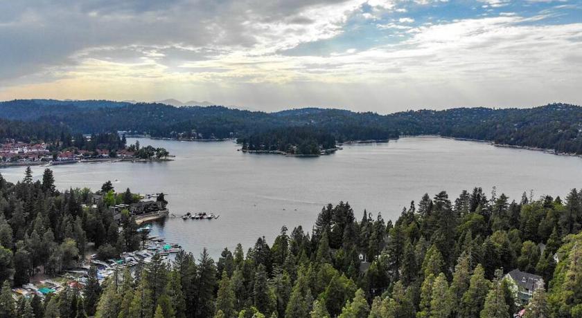 Lake house Cabin - Lake Arrowhead