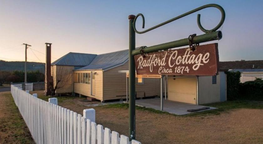 The Radford Couples Cottage Heart of Stanthorpe