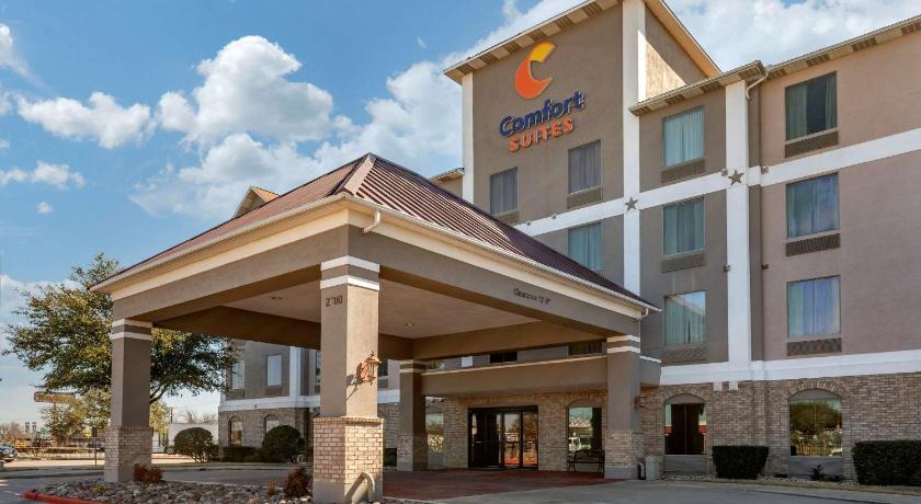 Comfort Suites Waco Near University Area