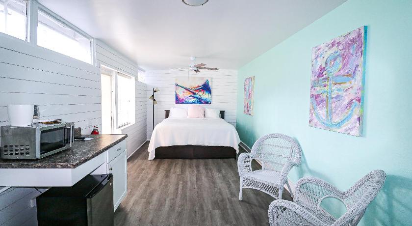 Drop Anchor Resort & Marina