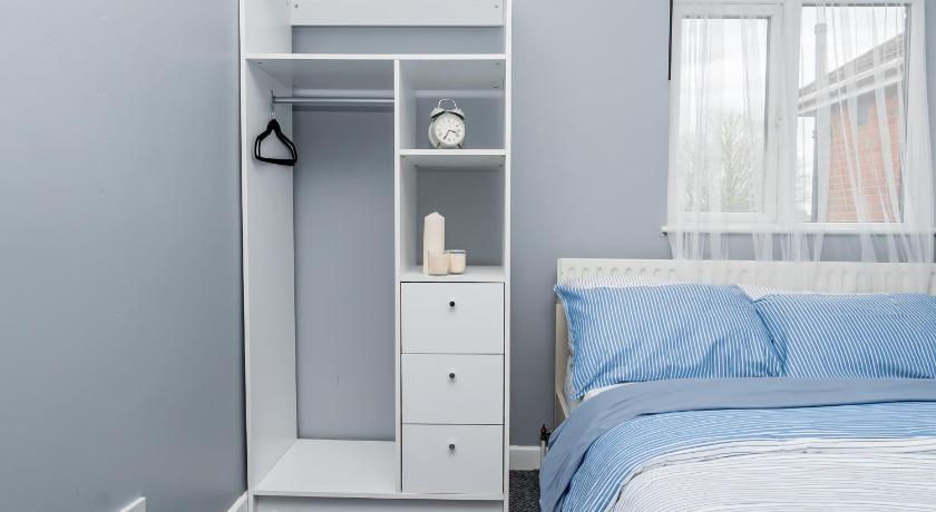 Shirley house 2, Self Catering Guest House, Self Check in, Smart locks, 10 min Walk to Southampton G
