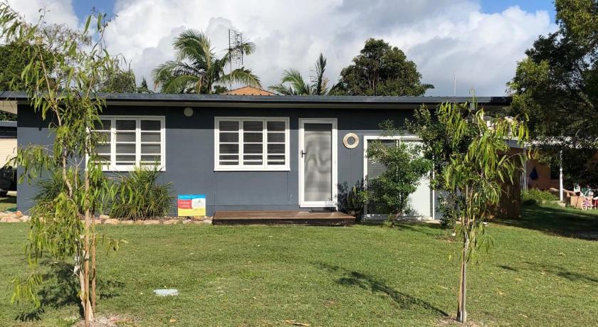 9 Indigo Avenue - Rainbow Beach - Close To The Beach and Affordable