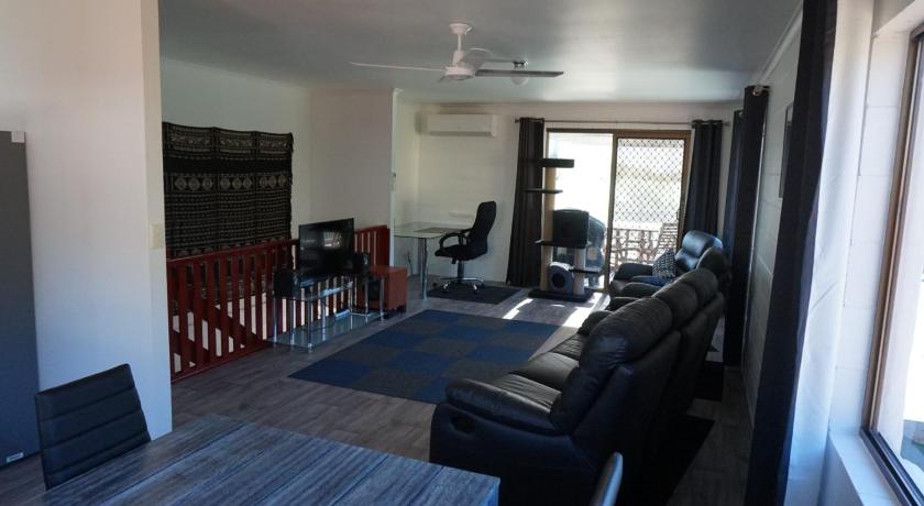 2-29 Rumbalara Avenue - Rainbow Beach, Bring your dog or your cat or bring both, Free Wi-Fi