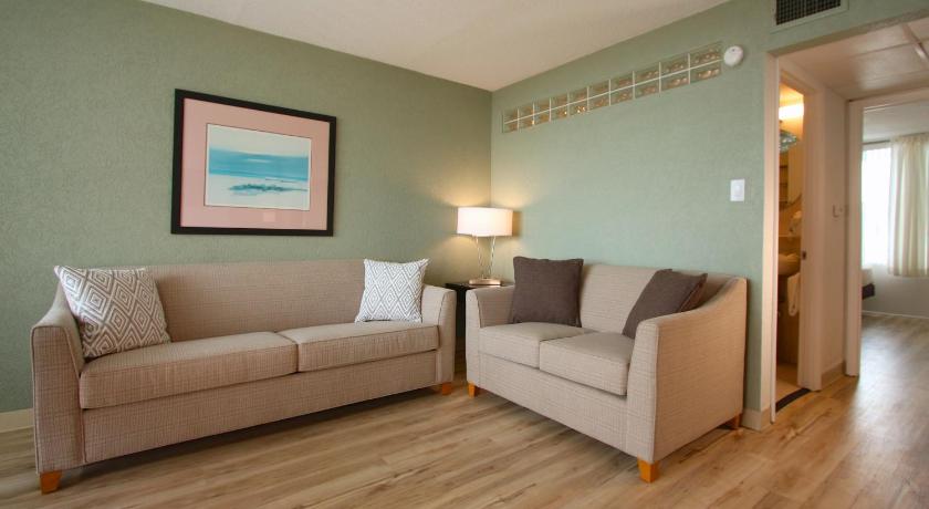 Crusader Oceanfront Resort
