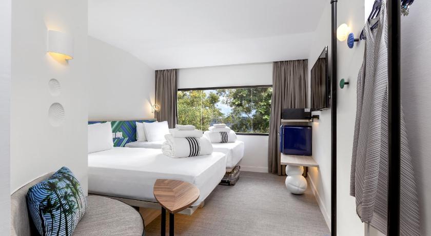 COSI Samui Chaweng Beach