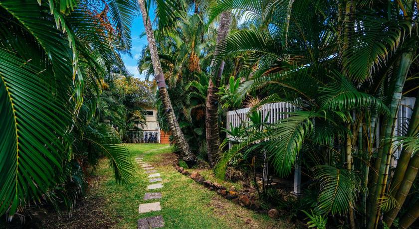 Waimea Bay Garden Bunglaow