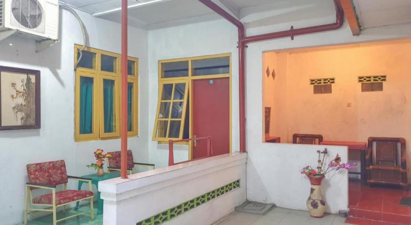 Hotel Jaya Kusuma near Candi Prambanan