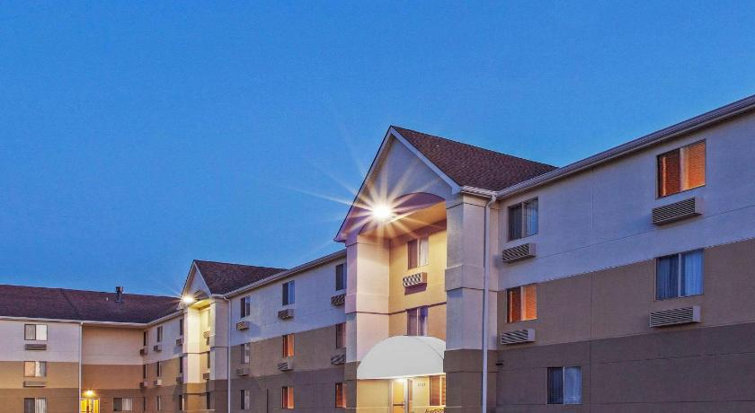 MainStay Suites Wichita Northeast