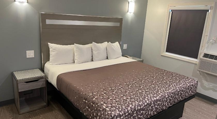 112 Motel