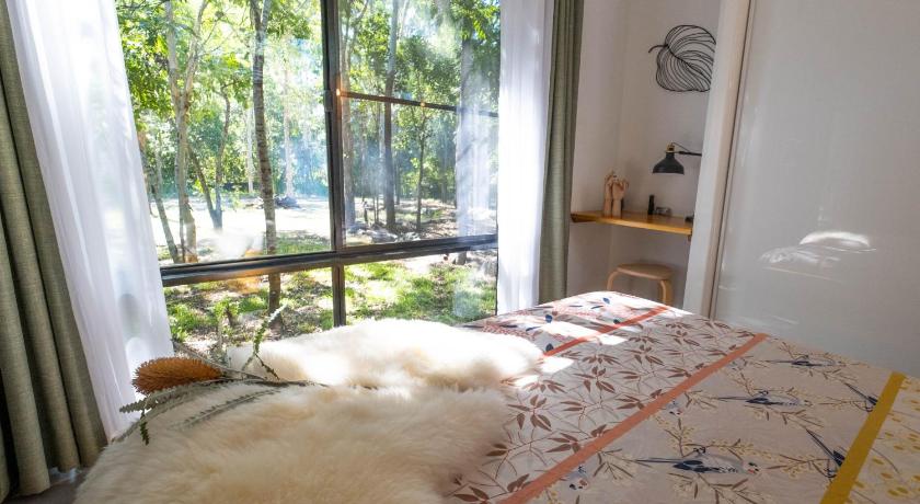 Airlie Beach Eco Cabins - Adults Only