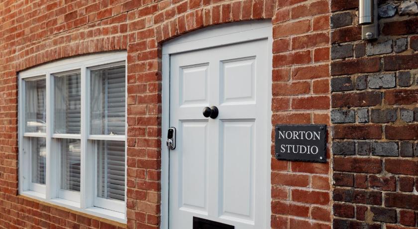 Norton Studio