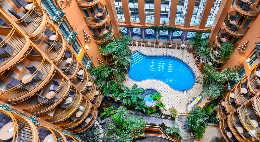 Best place to stay in Quebec City Canada - Hotel Palace Royal