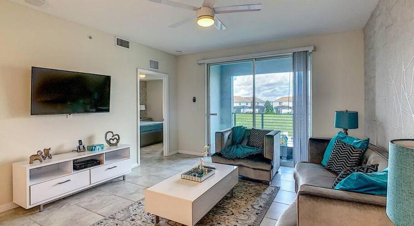 Last minute deal! Brand New 2bed apt near Disney