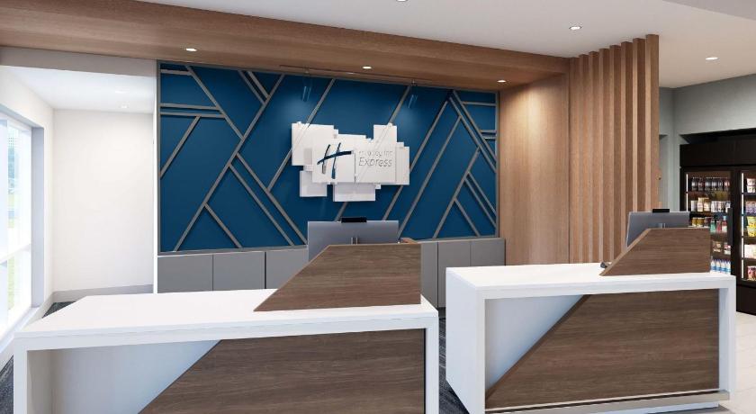 Holiday Inn Express And Suites Tomah By IHG