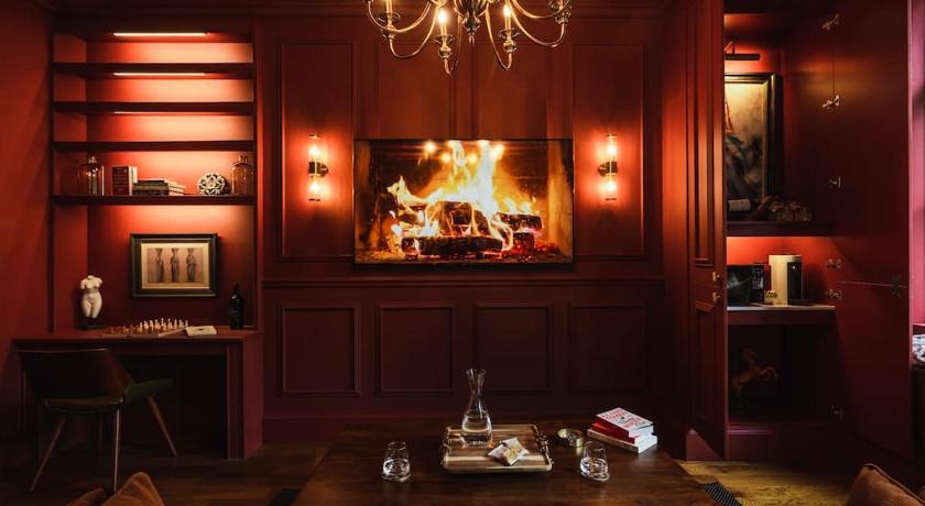 Huntly House - A Residence Like No Other