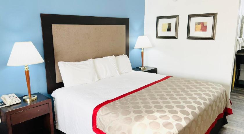 Super 8 by Wyndham Fort Scott