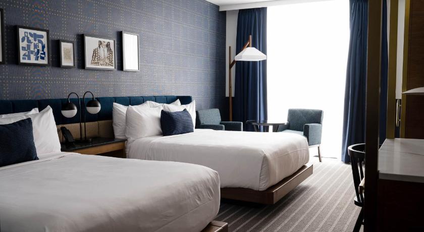 Cambria Hotel Boston Somerville