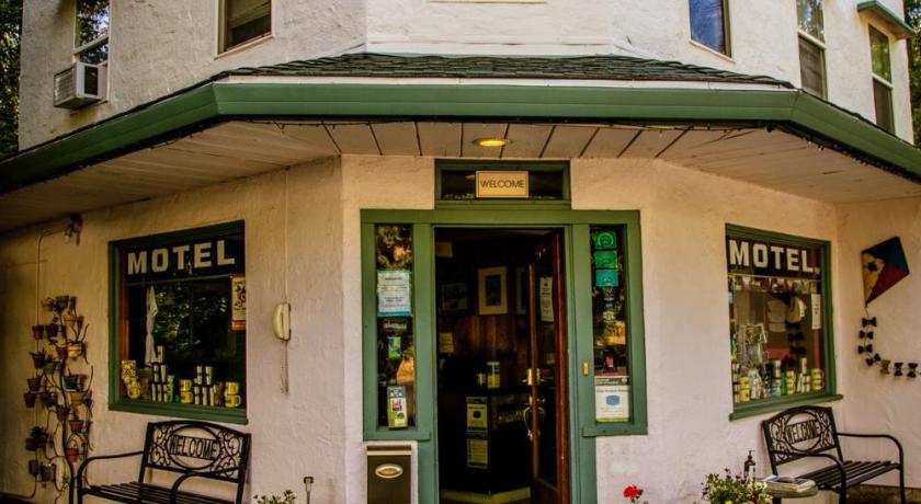 Outside Inn