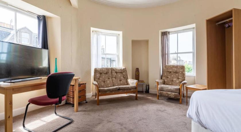 Cosy 2 Bedroom in Edinburgh Old Town