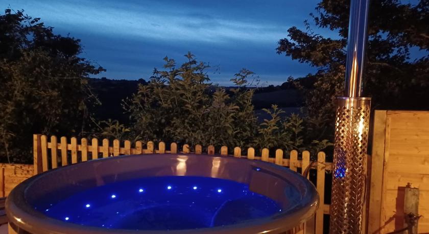 Norwell view farm glamping with hot tubs