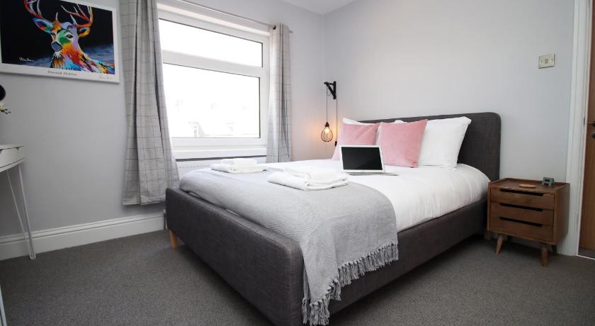 Maindy House by Stay South Wales - Close to the city