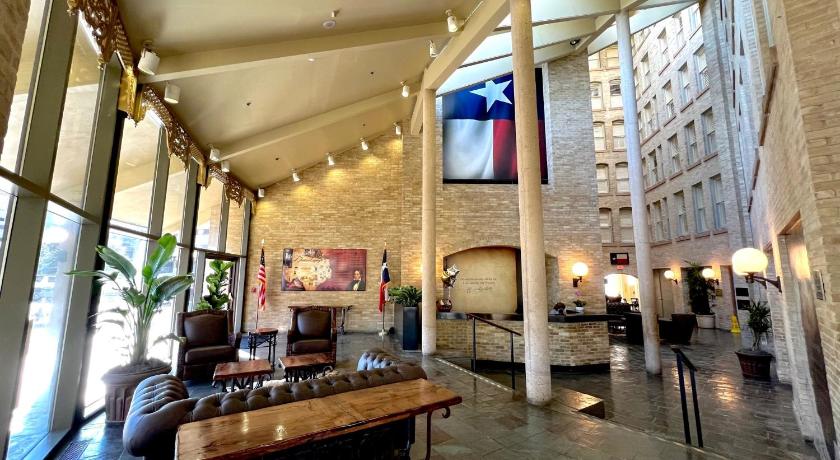 The Crockett Hotel