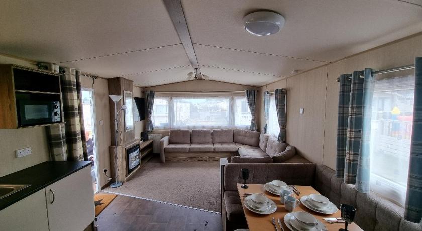 Willow-Static Caravan on Holiday Park in Kent