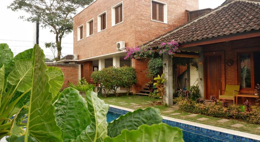 Rumah Bata Guest House