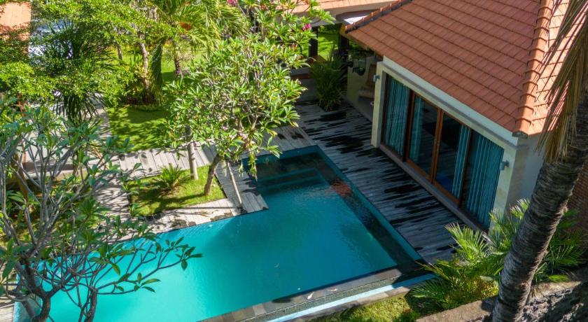 Coco Garden Pool Villas