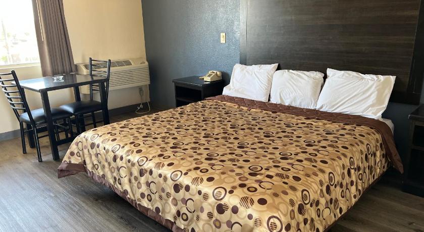 Economy Inn Fresno Yosemite