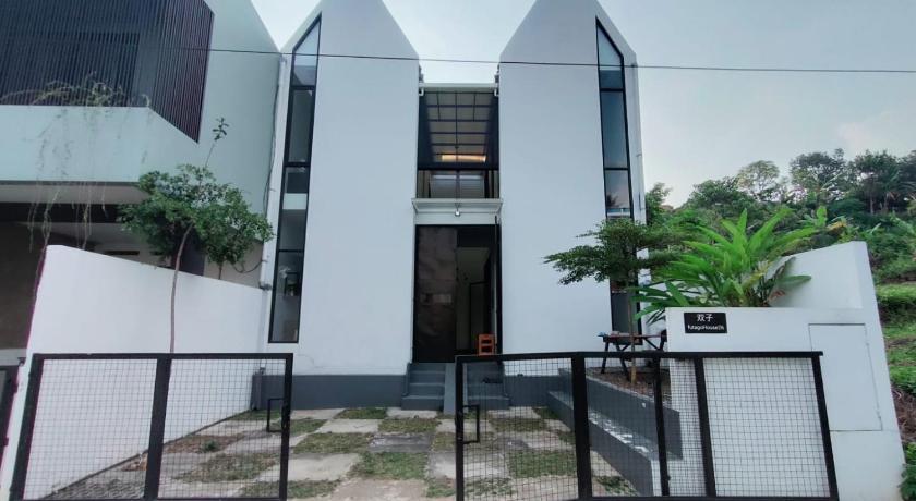 Rumah Kembar DI kawasan wisata lembang