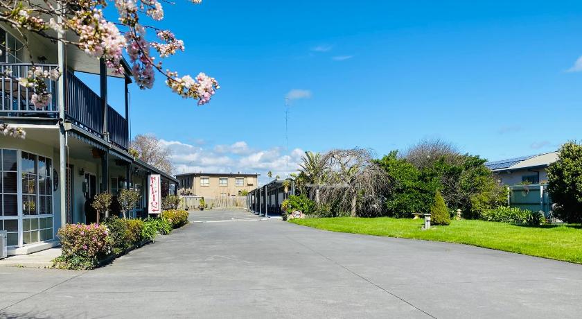 Mid Valley Motel