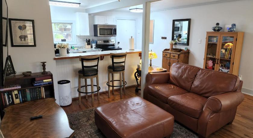 Cozy Hideaway in the Duck Pond area of Gainesville