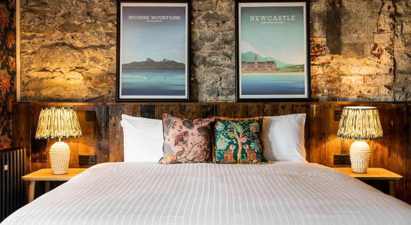 Avoca Hotel