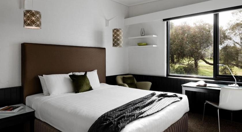 Waurn Ponds Estate