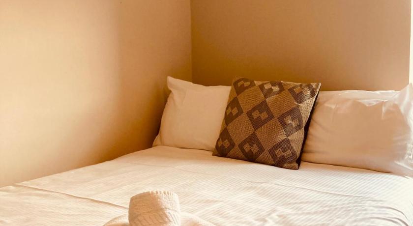 'Bloomfield' at stayBOOM