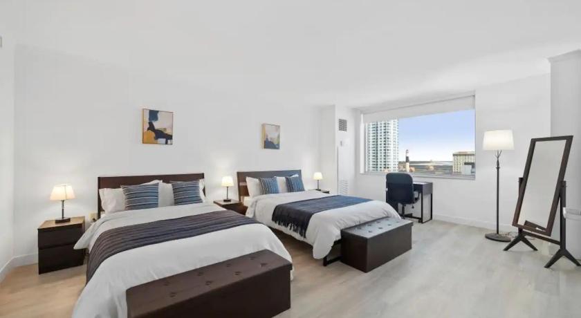 2BR 3BA Beachfront Rental in Town CozySuites