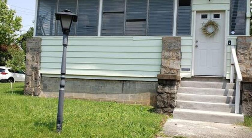 D.C.'s Brookland house Pets are Welcome!
