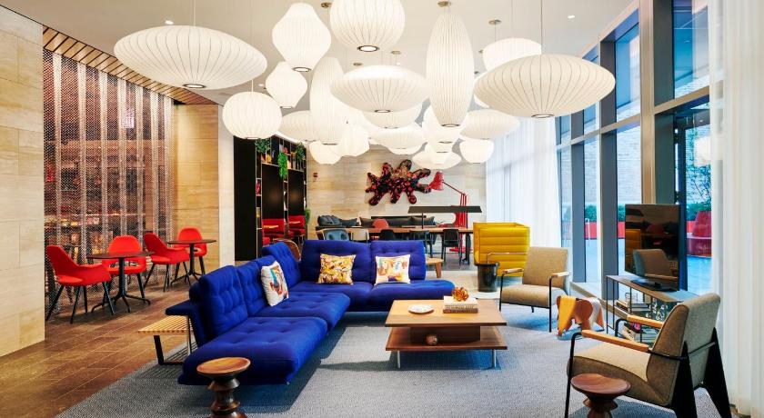 citizenM Chicago Downtown