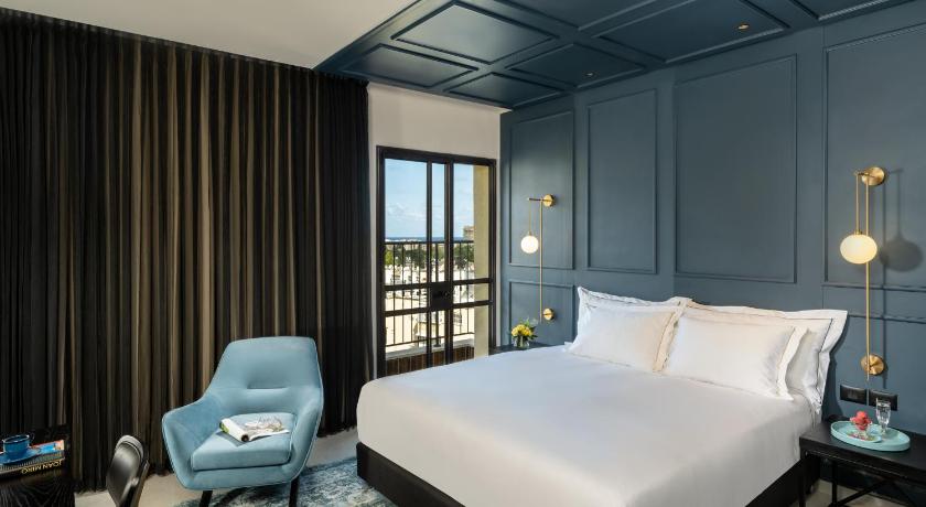 Hotel Botanica- Limited Edition By Fattal