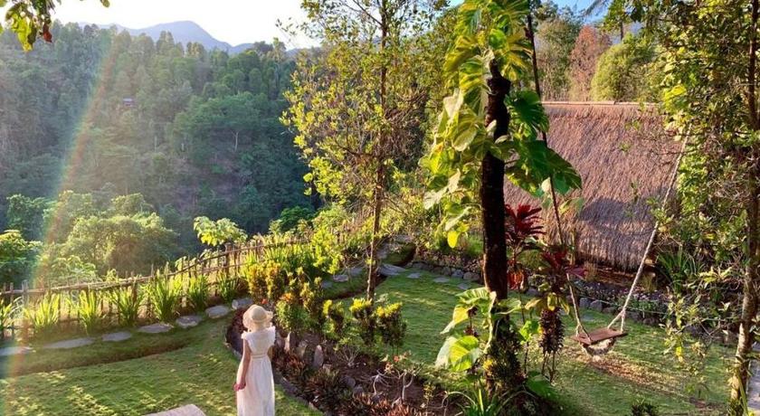 Eco Hut by Valley and 7 Waterfalls
