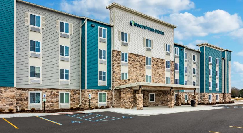WoodSpring Suites Toledo Maumee