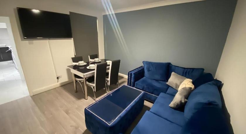 MBA COSY 4 bedroom house