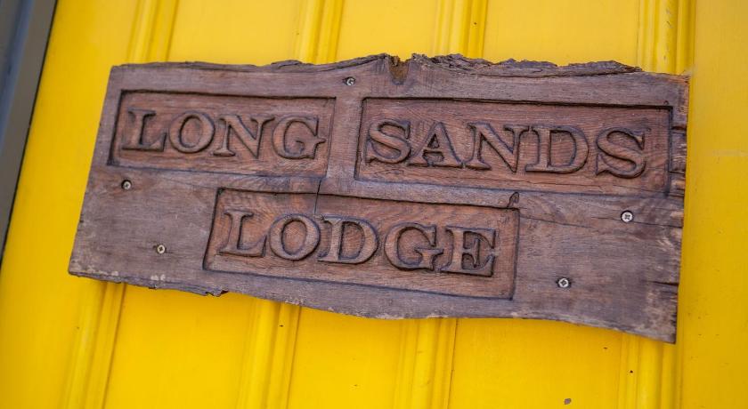 Longsands Lodge